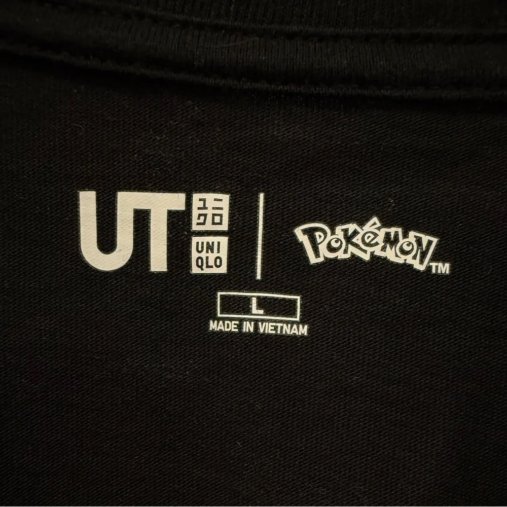 Uniqlo Unisex Pokémon Print Black T Shirt - Picture 5 of 5